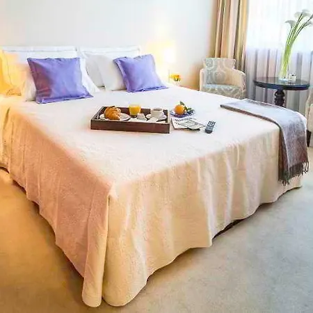 勒佩特皮亚弗加尼酒店