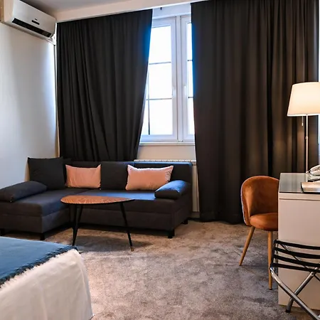 Garni Le Petit Piaf Hotel Belgrado