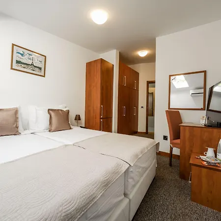 Garni Le Petit Piaf 3* Beograd