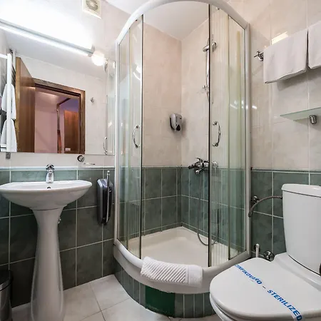 Hotel Garni Le Petit Piaf Belgrado