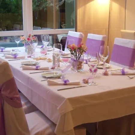 勒佩特皮亚弗加尼酒店 酒店