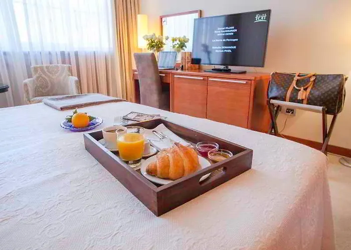 Garni Le Petit Piaf Hotel 3*