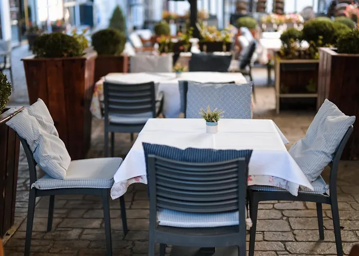 Garni Le Petit Piaf Hotel 3*