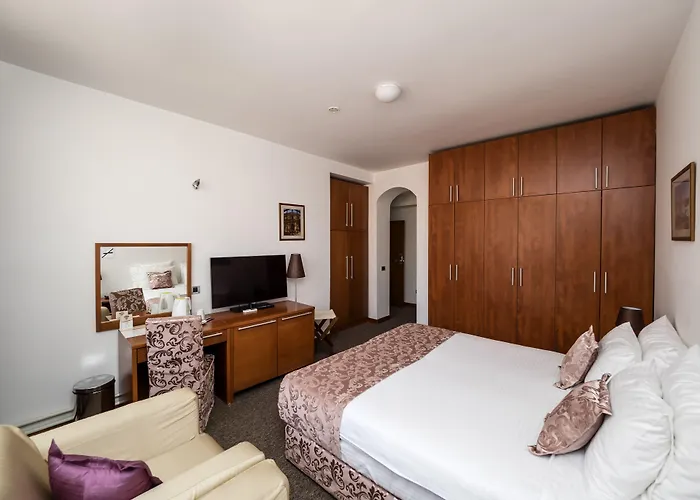 Hotel Garni Le Petit Piaf