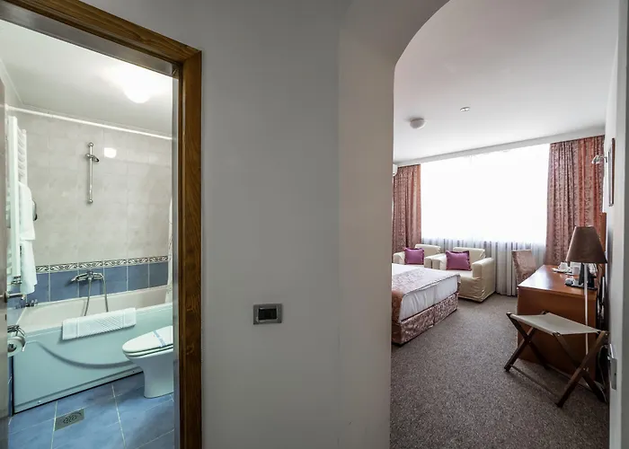 Hotel Garni Le Petit Piaf 3*