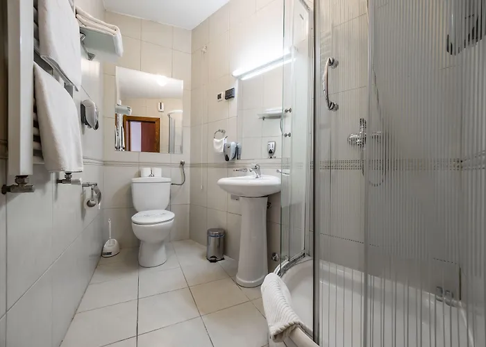 Hotel Garni Le Petit Piaf 3*