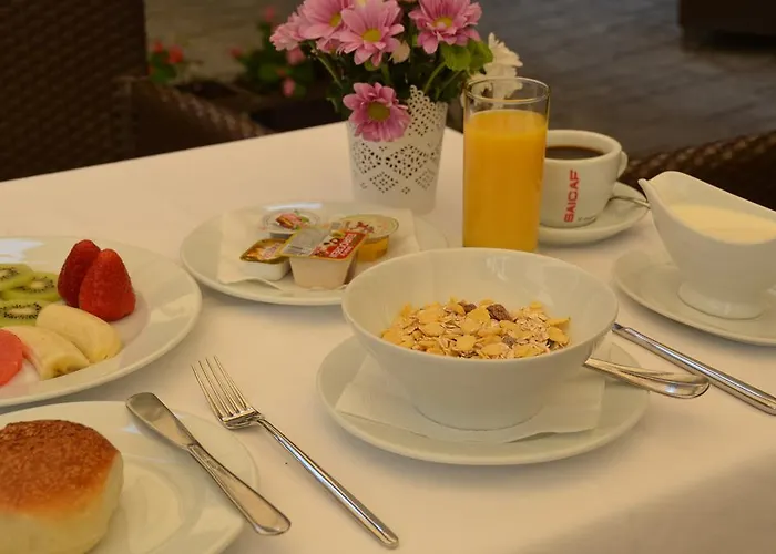 Garni Le Petit Piaf 3*