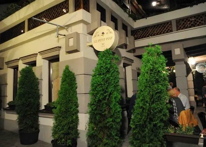 Hotel Garni Le Petit Piaf 3*