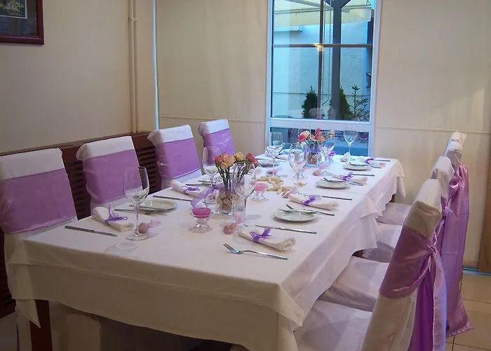 Garni Le Petit Piaf Hotel