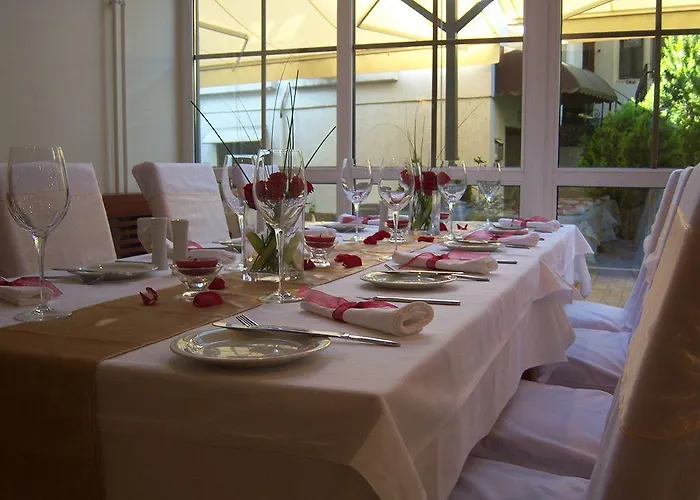 Hotel Garni Le Petit Piaf 3*